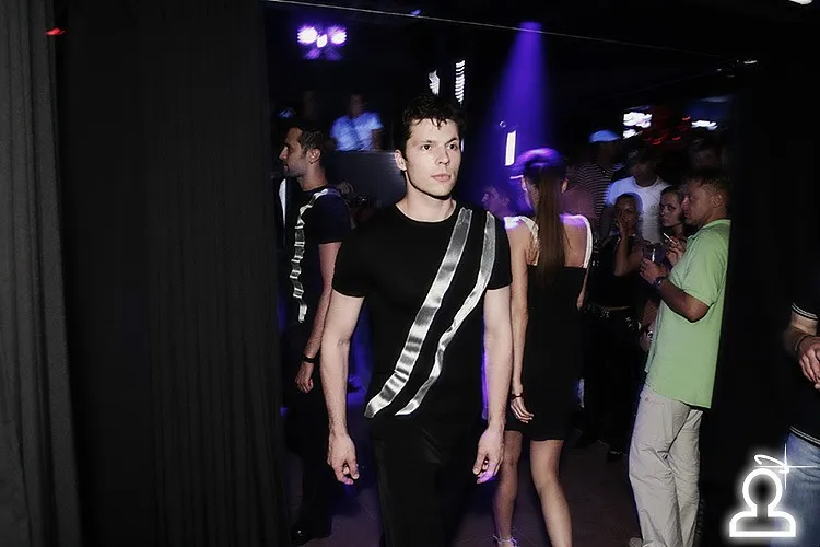 Fashion - показ на вечеринке Nanotek