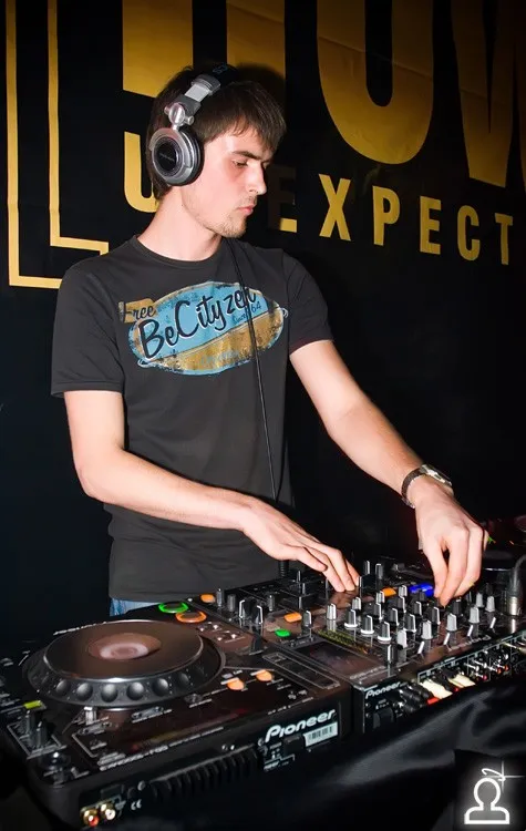 I.AM [NOW] UNEXPECTED