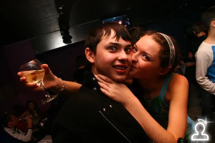 Закрытие Poppers Party