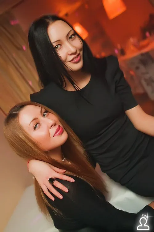 Le Buffet & DOЖDЬ HOUSE Mafia are present
