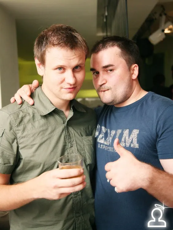 2Freak dj's - D'version!