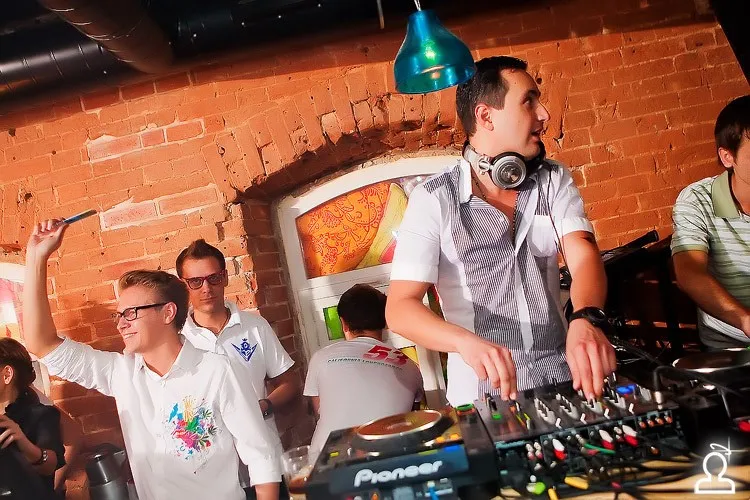 Dj Dan