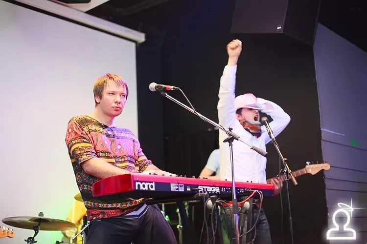 Ундервуд & Bez nazvzniya