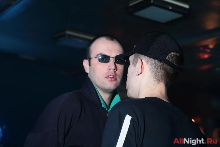 И повторится все, как встарь: Аптека, улица, Dj Фонарь