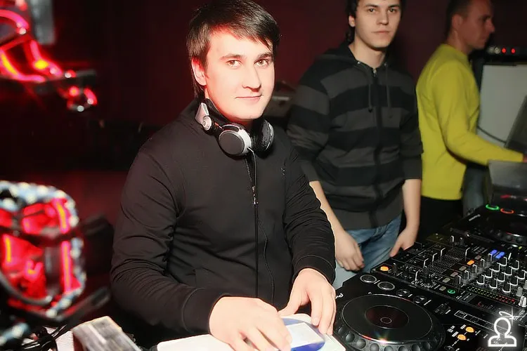 Dj Luna Moor