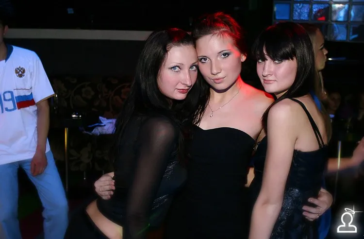 FIFA WORLD CUP PARTY: RUSSIA-SLOVENIA