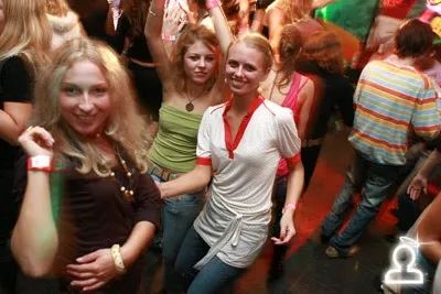 globus air party