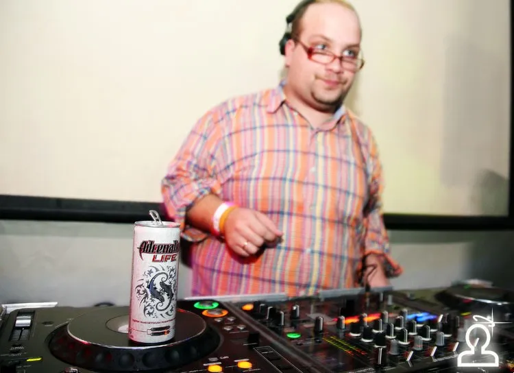 DFM PARTY