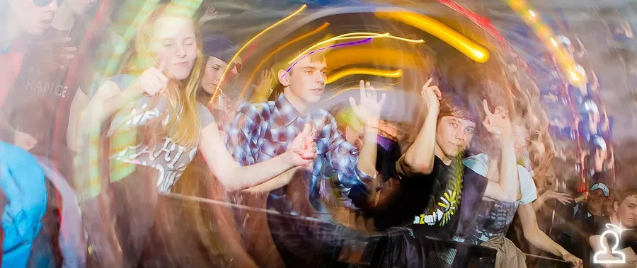AERODROM: RAVE TERMINAL