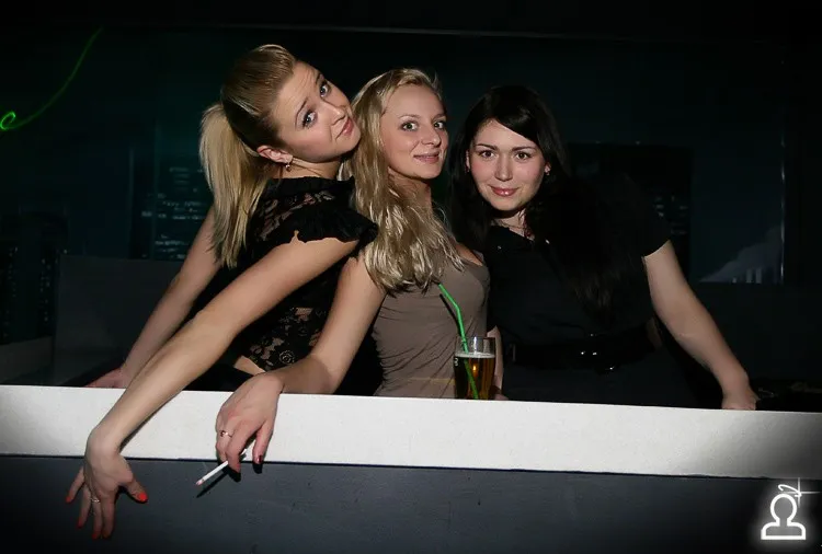 FIFA WORLD CUP PARTY: RUSSIA-SLOVENIA