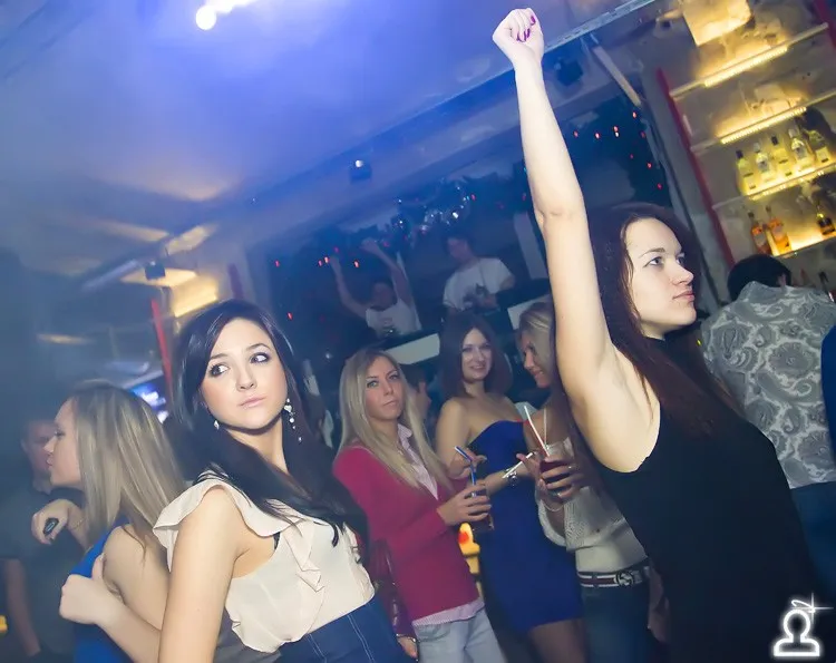 Dj Makarenko