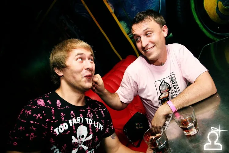 Dj Cross