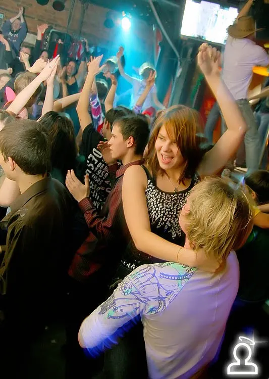 Happy New Year Pre Party: ГУДБАЙ ПИГГИ!