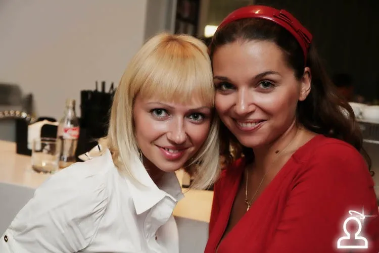 Cosmopolitan Сибирь & FRESITA presents: Strawberry night