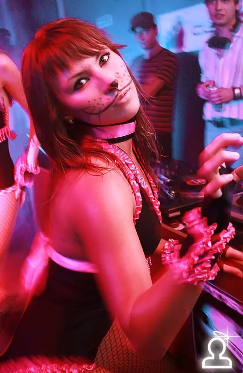 Girls and auto
