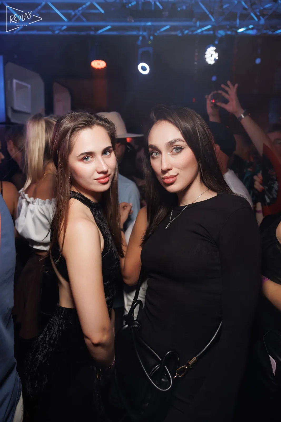 Дом другой стороны