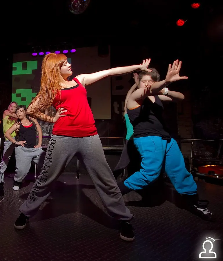SHAKE IT PARTY