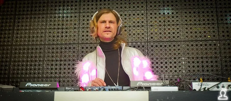 DVJ Serge