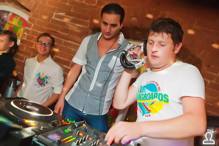 Dj Dan
