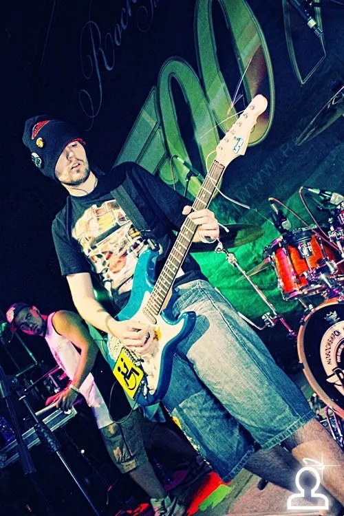 NOIZE MC