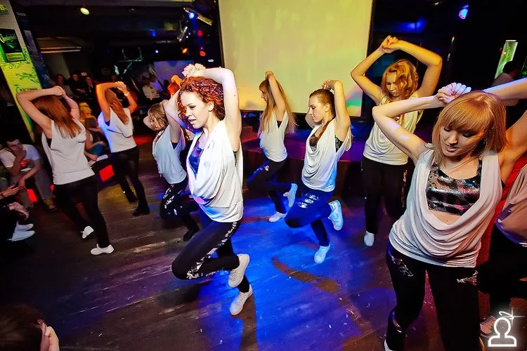 Shake it party