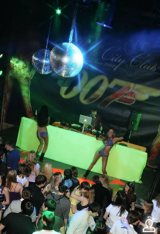 DJ SIMON