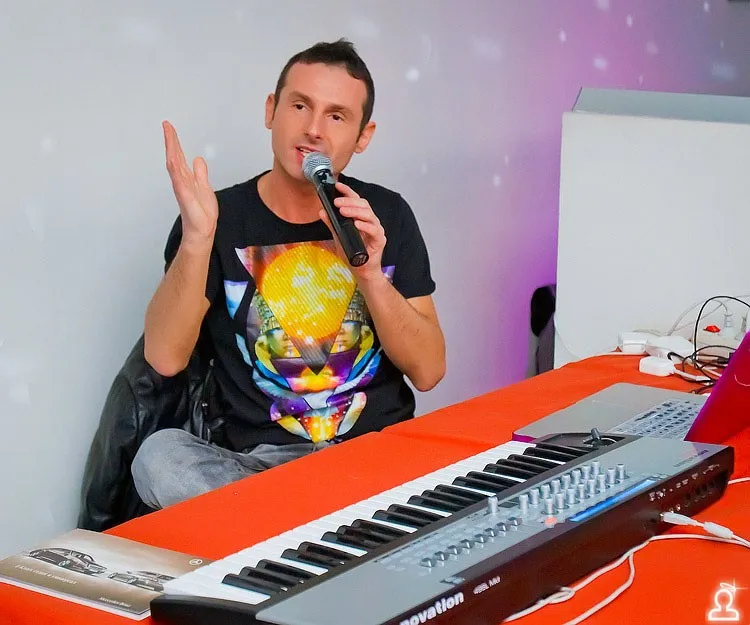 SHARK DJ Community Beginning / Юрий Усачев