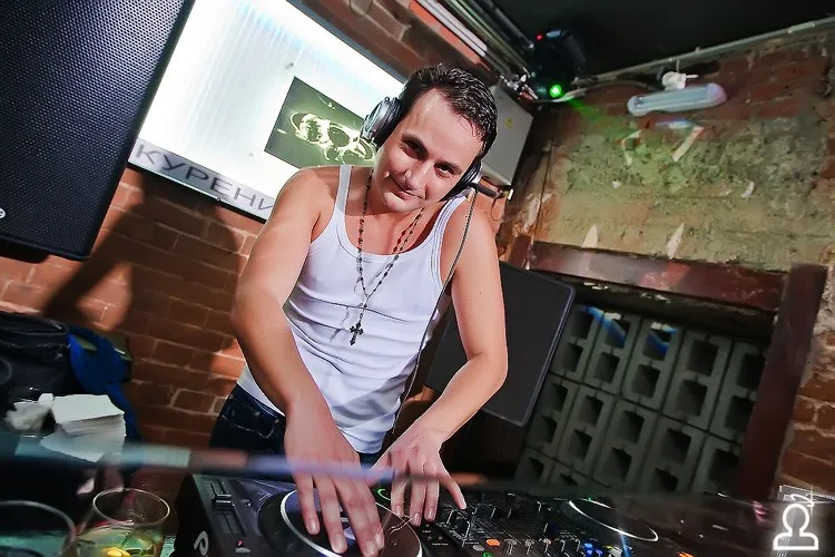 Dj Дан