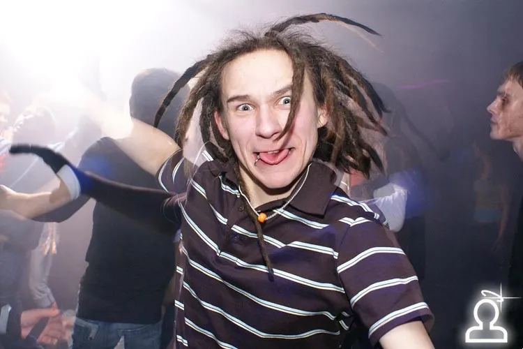 FrozenBass Connection