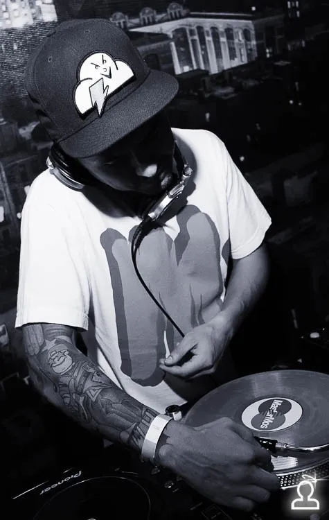 DJ CROSS