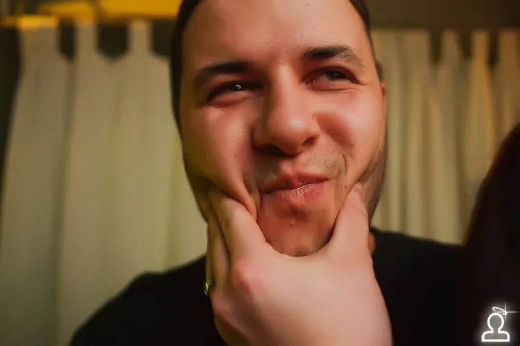 Le Buffet & DOЖDЬ HOUSE Mafia are present