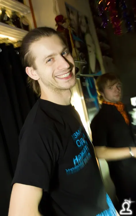 Dj Makarenko