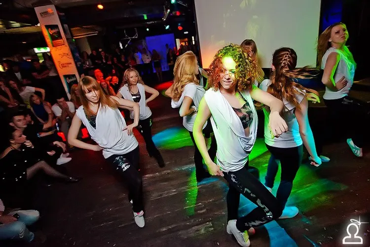 Shake it party