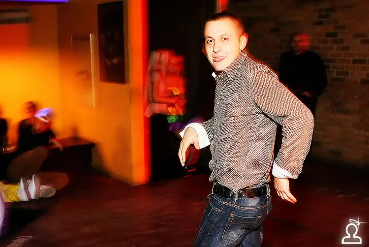 SHAKE IT PARTY