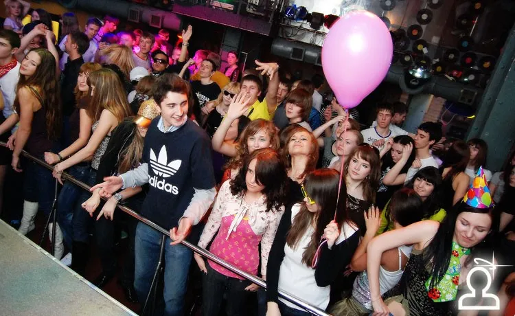 Dj Simon