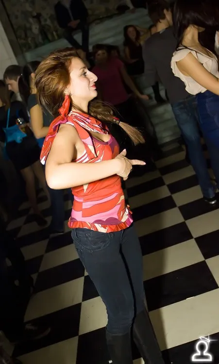 Dj Makarenko