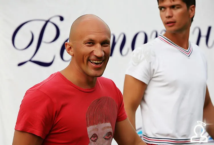 DOЖDЬ