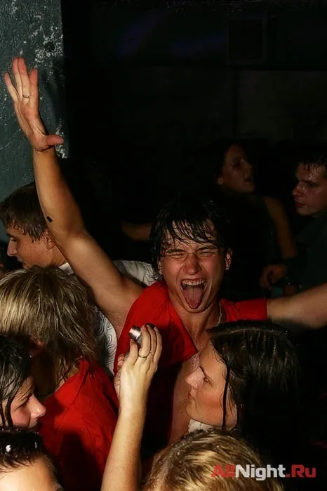 Winston Clubbin’ Clouds (Dj Asya)