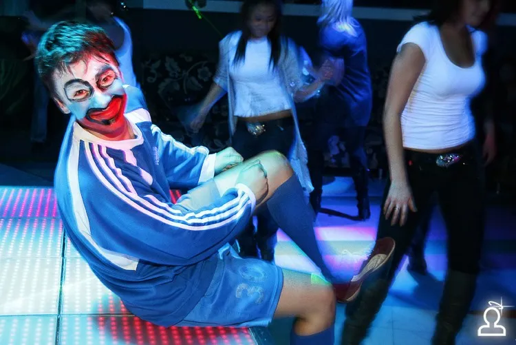 FIFA WORLD CUP PARTY: RUSSIA-SLOVENIA