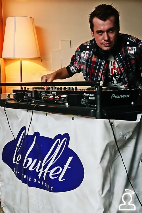 FUNKAFE