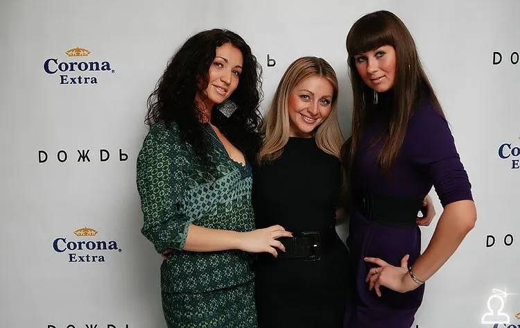 CORONA EXTRA PARTY 2 / DIGITAL DOG ( London / UK )