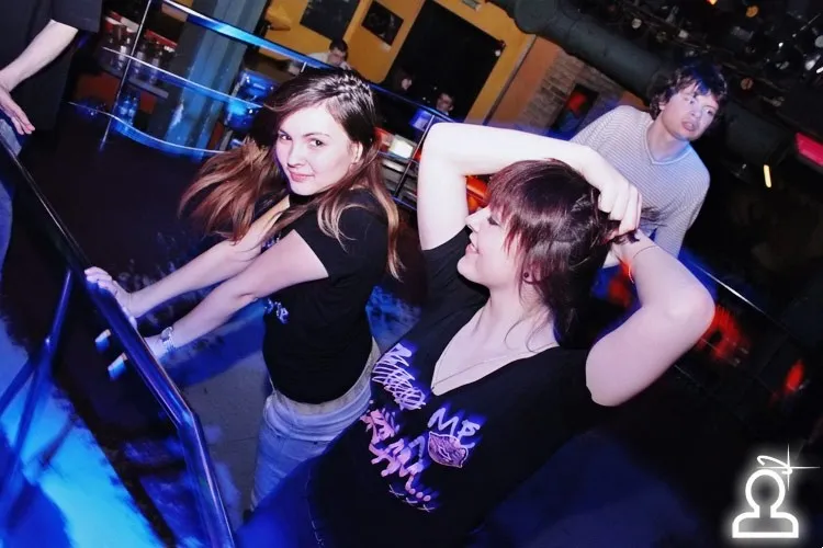 TOUR DE TRANCE: TRANCE MANIACS