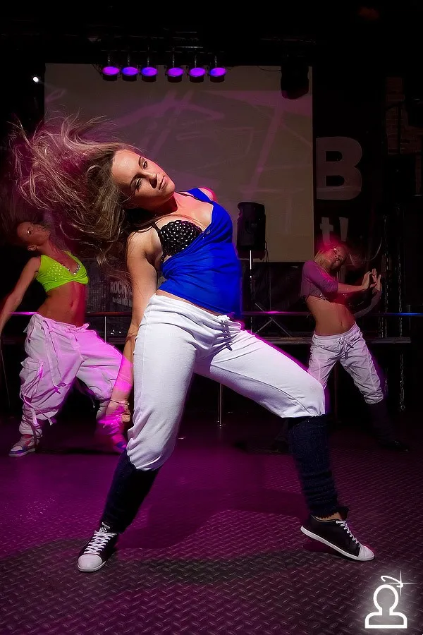 SHAKE IT PARTY