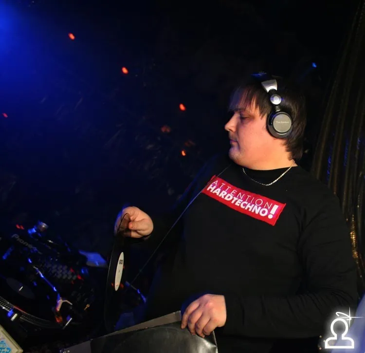 Dj Fashist @ Opera (foto by VeRainy&Mikie)