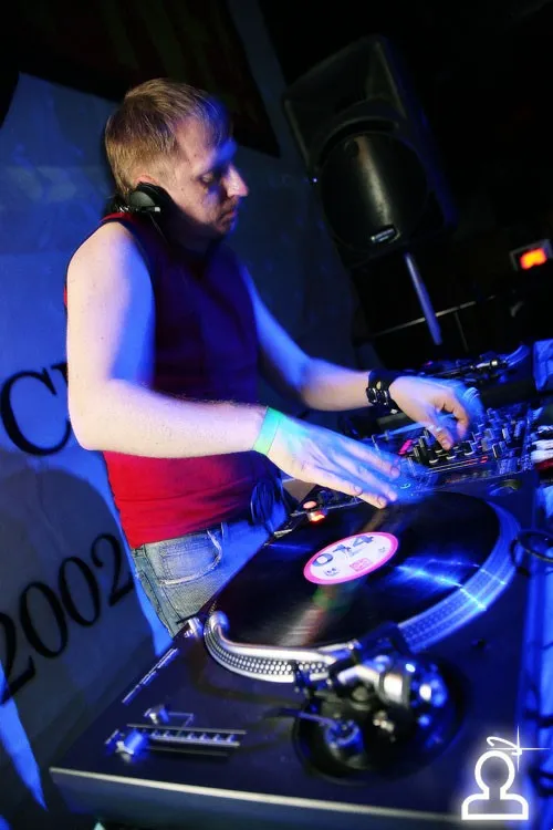 DRUM AND BASS ARENA