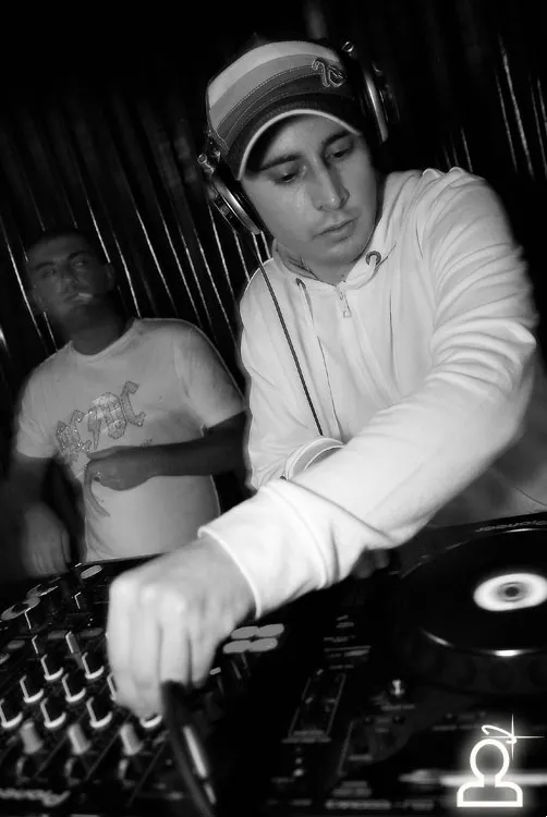Dj Aik