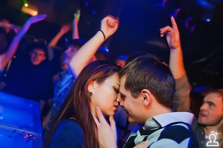 BEN DJ & MELANIE ESTELLA