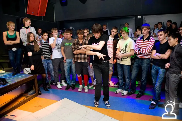 Tecktonik battle