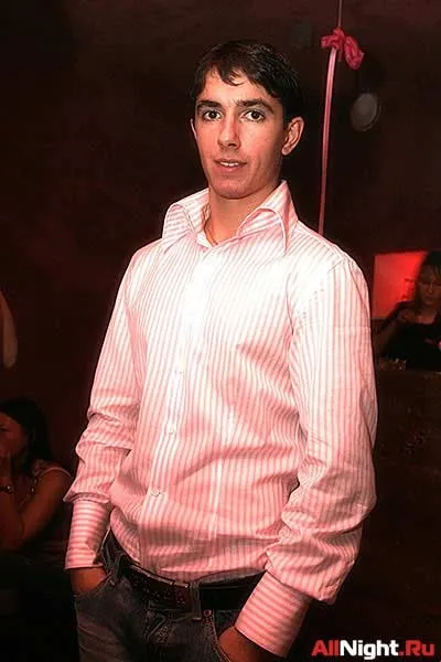 Pink Party, Блондинки в Розовом