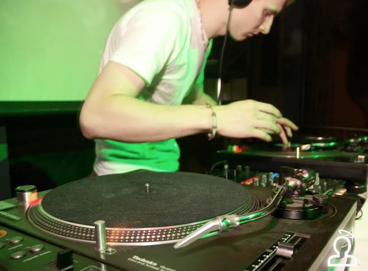 Electro Sandwich "НОВЫЙ СЕЗОН": Dj I.V.A.N.O.V.